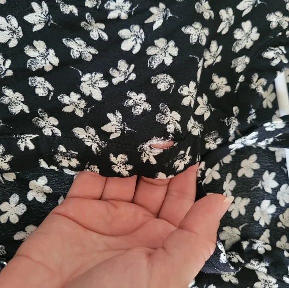 Forever 21 women's black and white mini dress - Picture 4 of 4